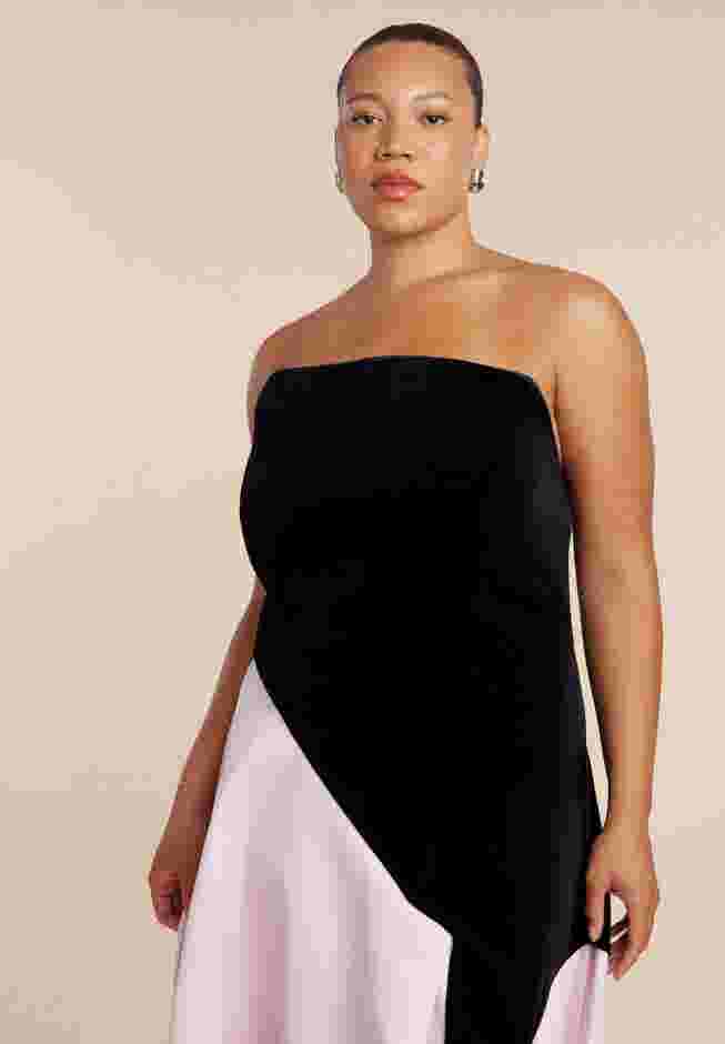 Asymmetrical Velvet Strapless Gown image number 3