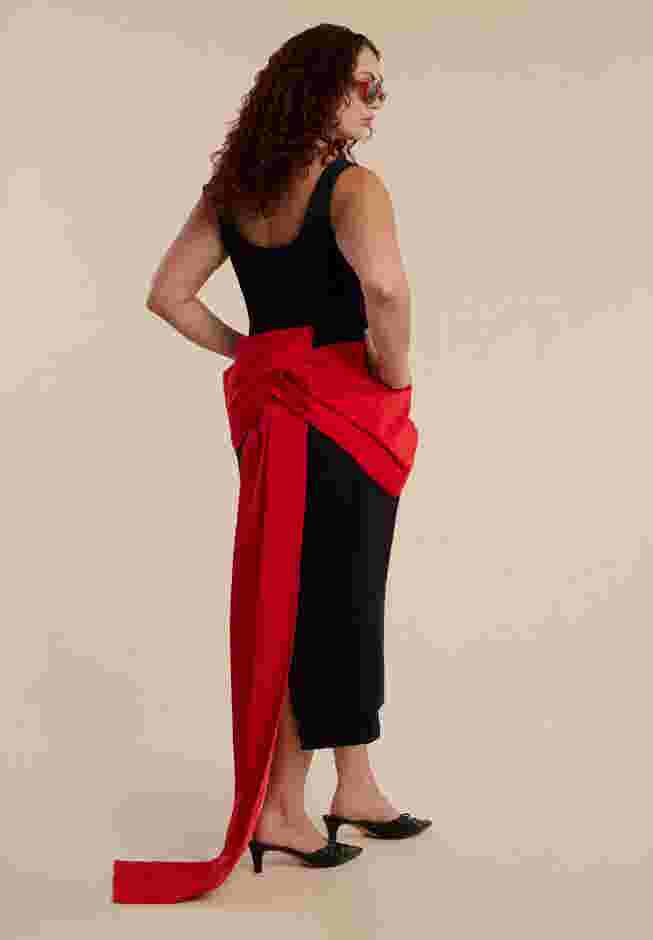 Contrast Draped Waist Gown image number 6