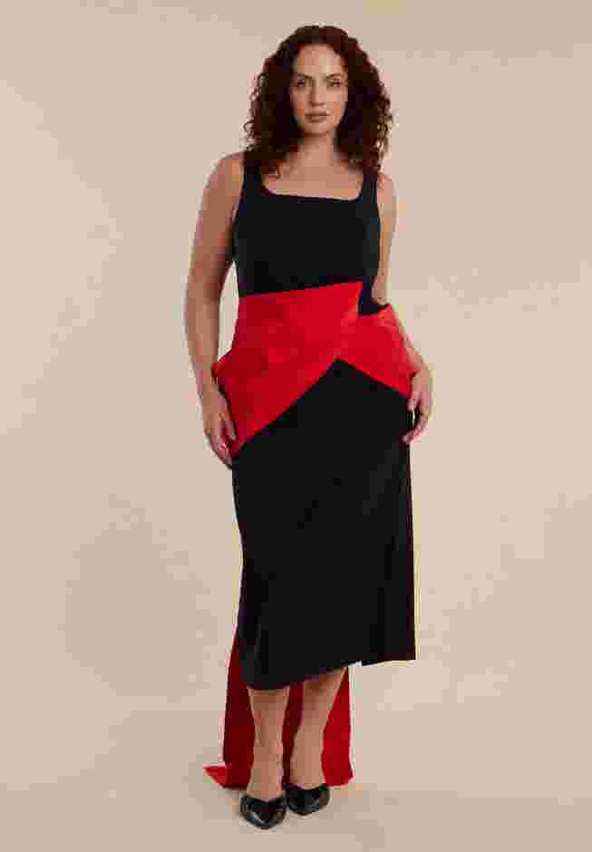Contrast Draped Waist Gown image number 0