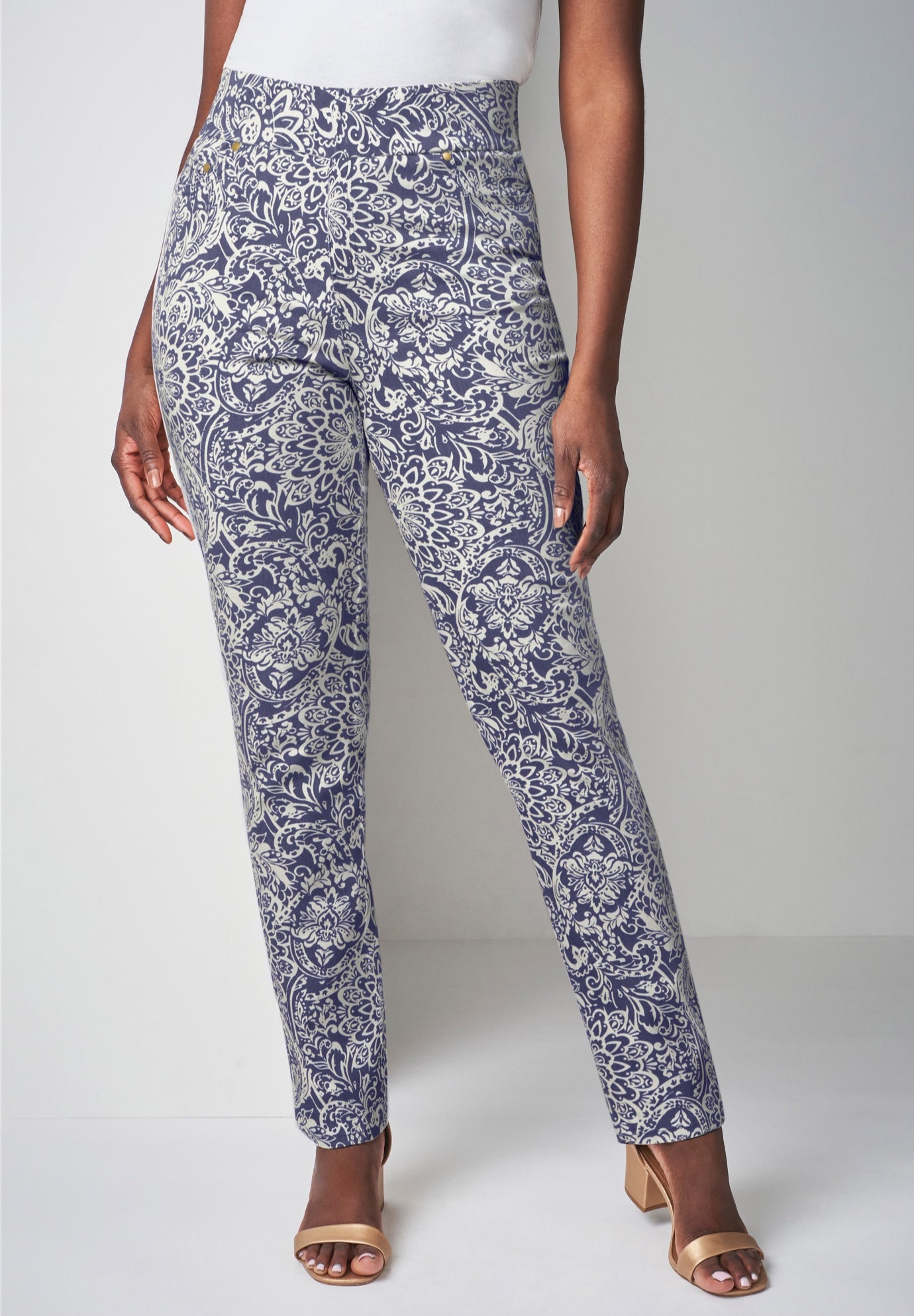 Comfort Waist Stretch Denim Straight-Leg Jean image number 0