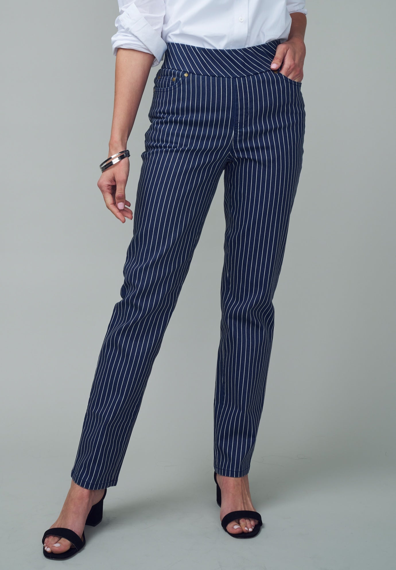 Comfort Waist Stretch Denim Straight Leg Jean image number 0