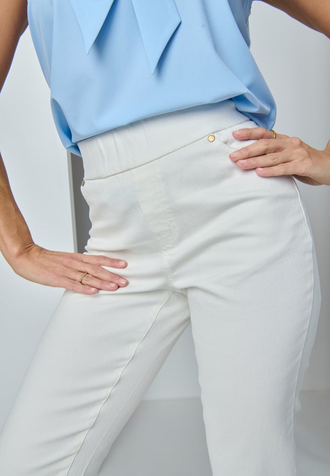 Comfort Waist Stretch Denim Straight Leg Jean image number 2