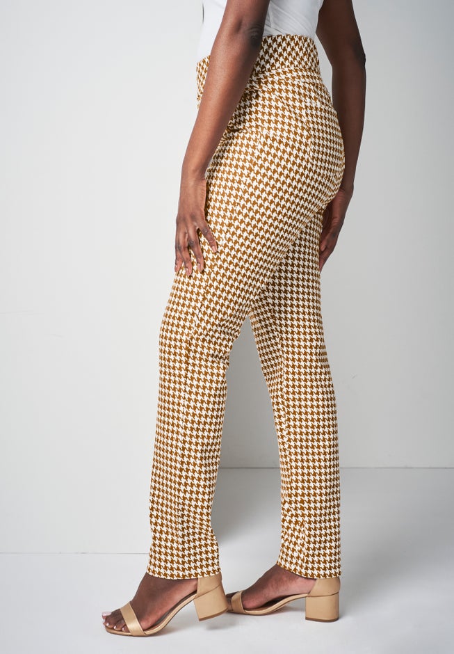 Comfort Waist Stretch Denim Straight Leg Jean image number 2