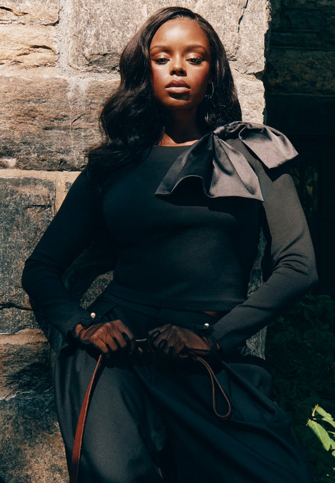 Strong Shoulder Top With Bow image number 0