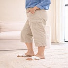 Stretch Mid-rise Cargo Capris image number null