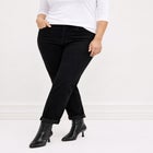 Mid-Rise Stretch 5-Pocket Relaxed Fit Boyfriend Jeans image number 0