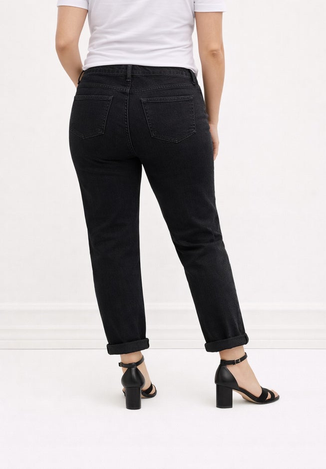 Mid-Rise Stretch 5-Pocket Relaxed Fit Boyfriend Jeans image number 1