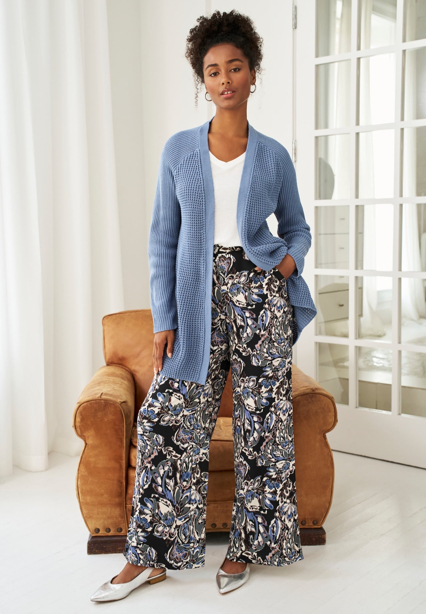 Wide-Leg Soft Pants with Back Elastic image number 0