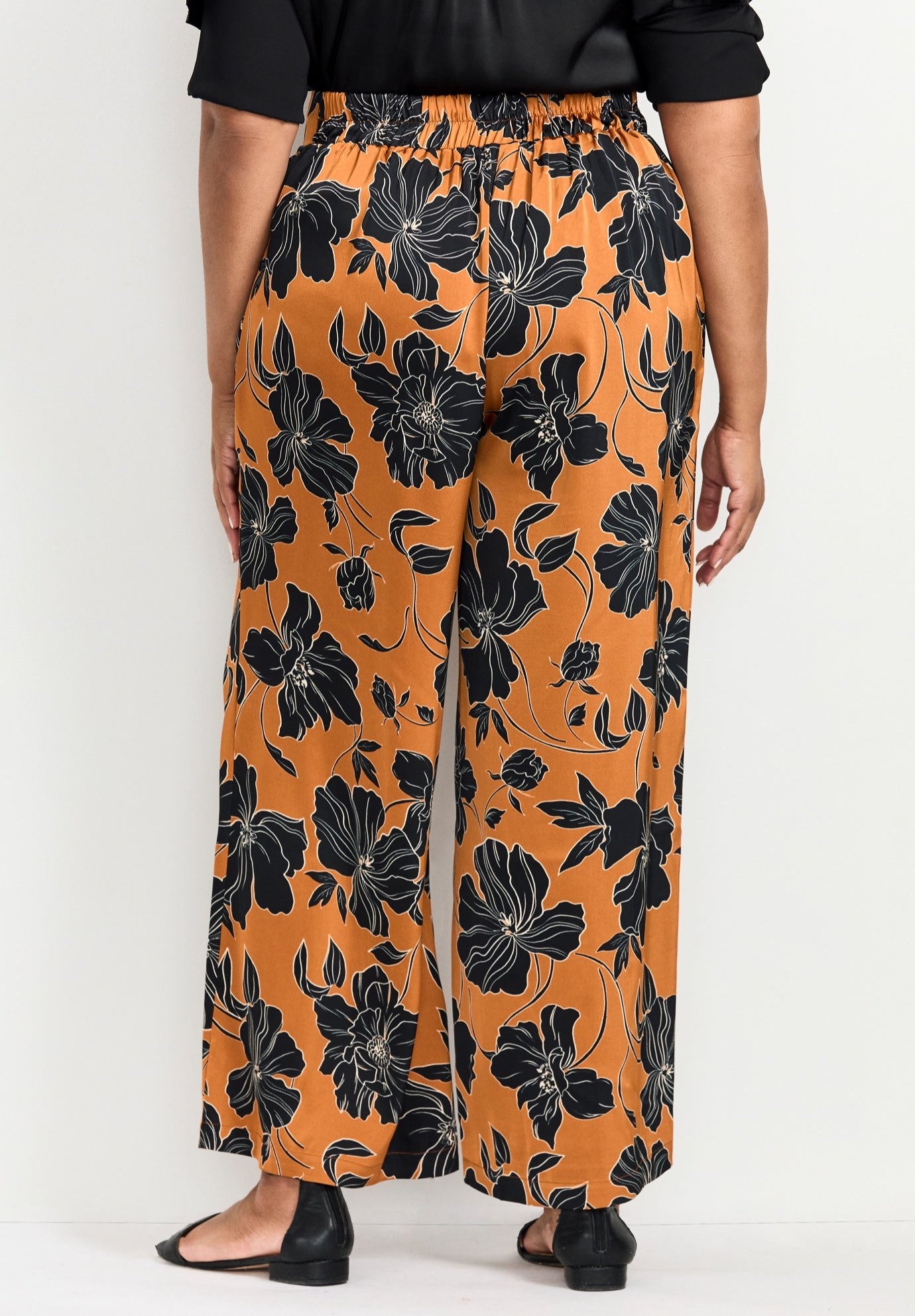 Goldi Wide Leg Satin Pant image number 1