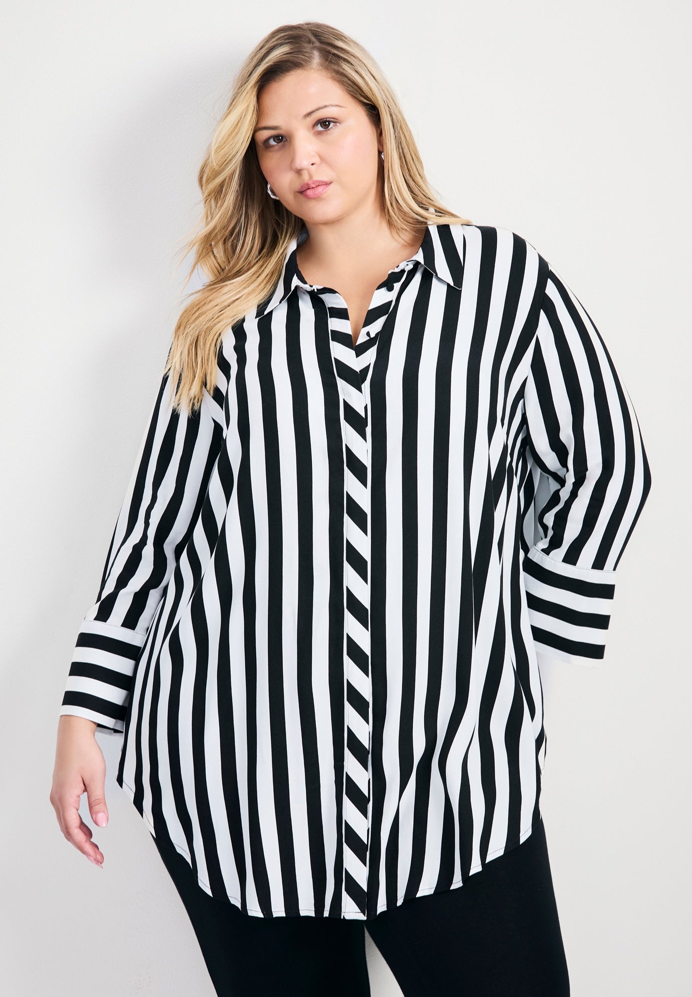 Linear Longline Stripe Shirt image number 0