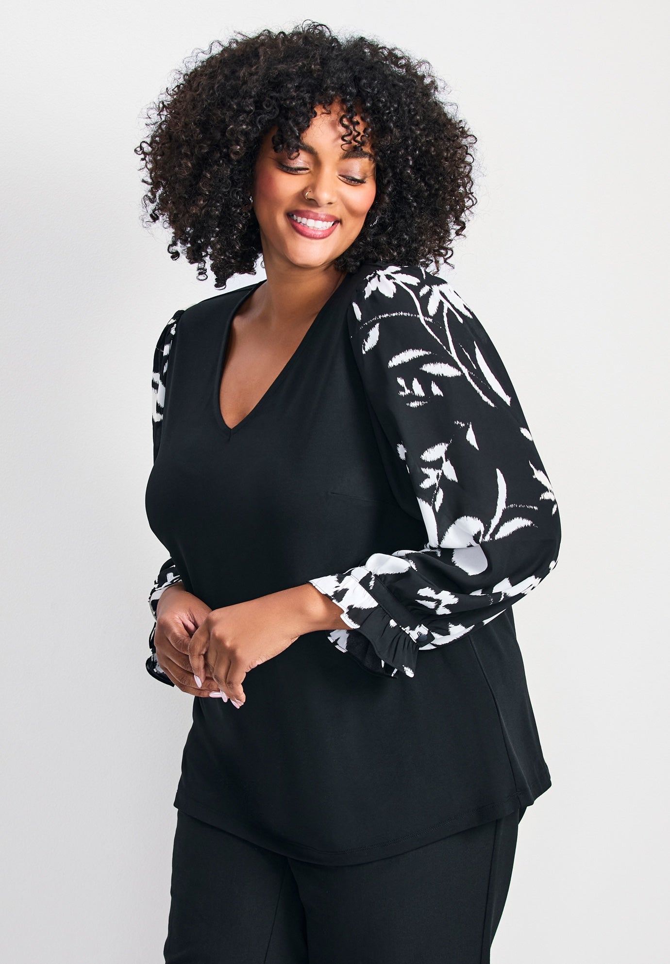 Scarlet Mix Media Top image number 2