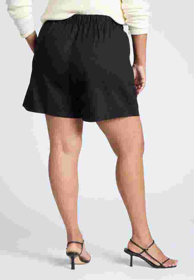 Easy Pull On Linen Blend Short image number 2