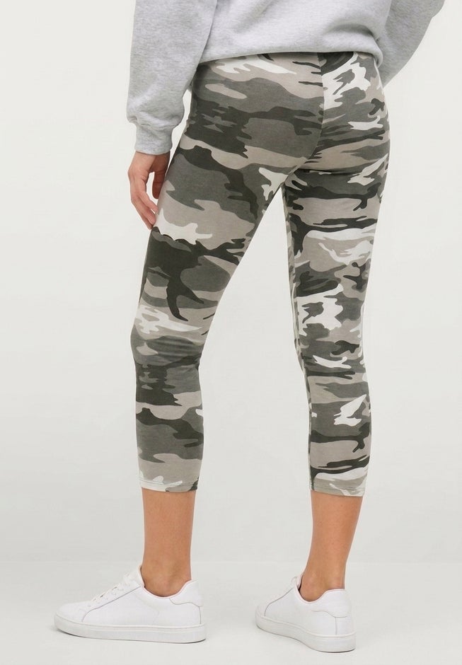 Cotton Spandex Elastic Waist Capri Leggings image number 1