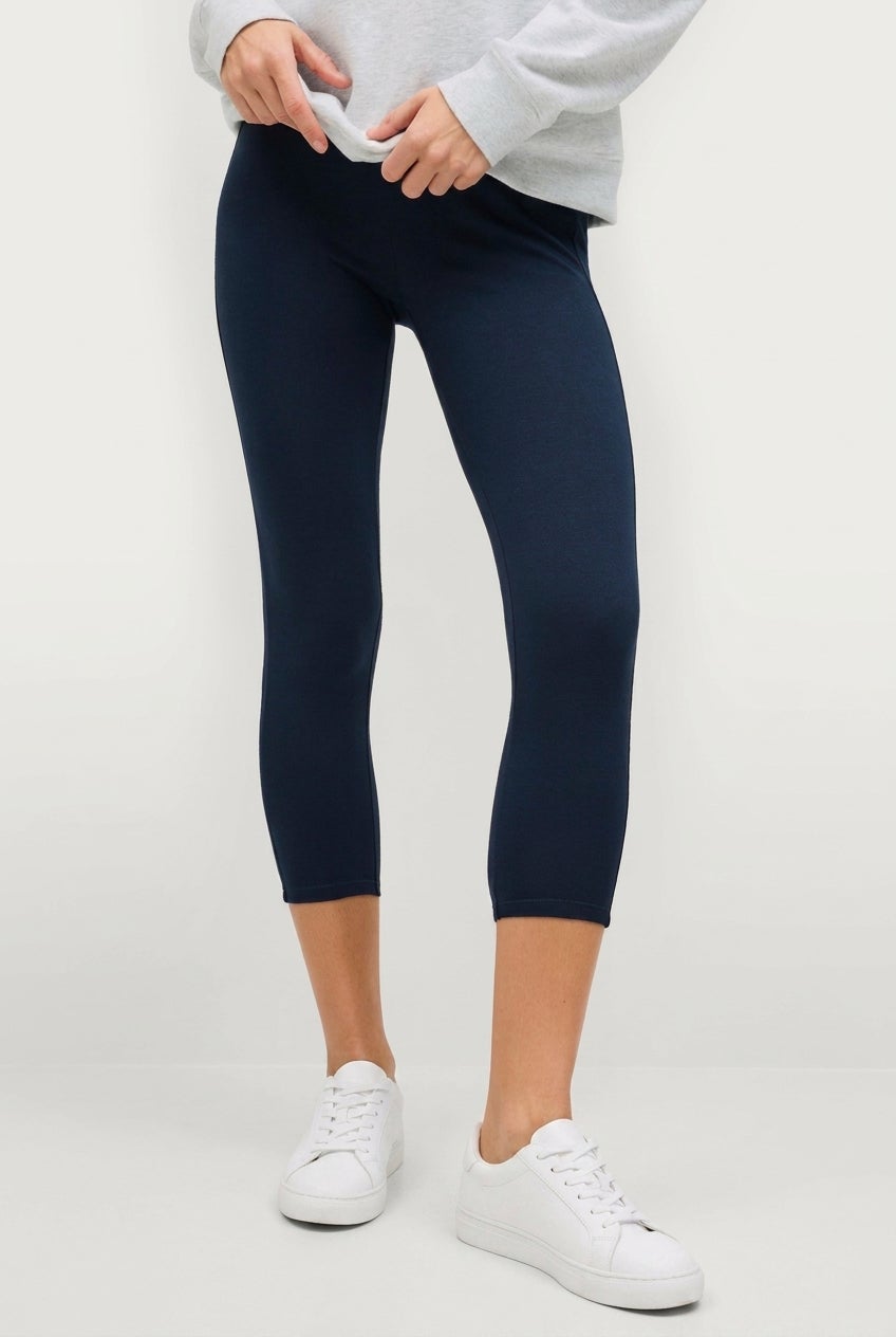 Cotton Spandex Elastic Waist Capri Leggings image number 0