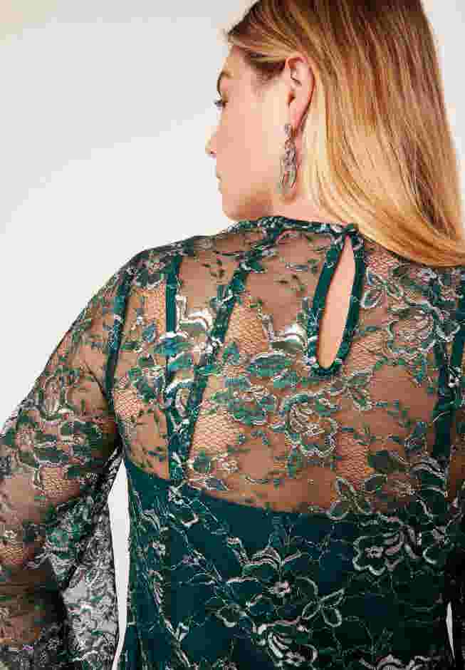 Scalloped Lace Long-Sleeve Top image number 3