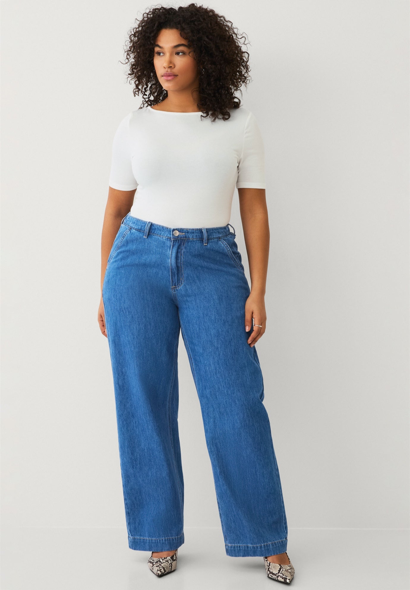 BACK ELASTIC TROUSER JEAN image number 0