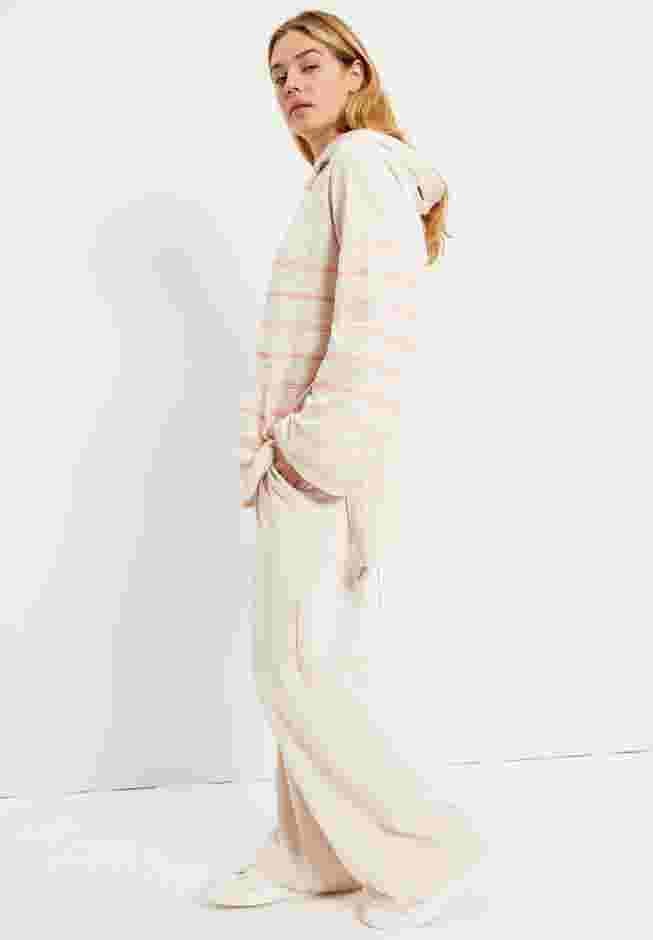 Bell-Sleeve French Terry Sweatshirt image number 4