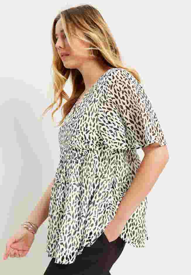 Faux Wrap Fit-and-Flare Top image number 3