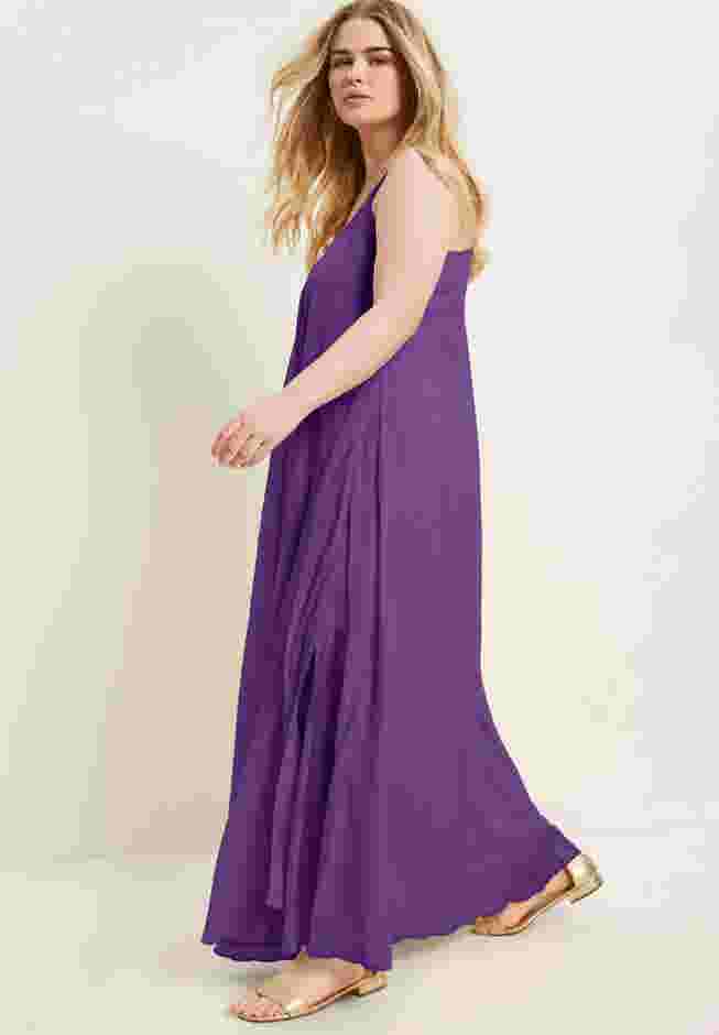 Swing Maxi Dress image number 2
