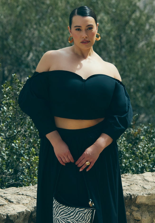 Off The Shoulder Sweetheart Neckline Top image number 0