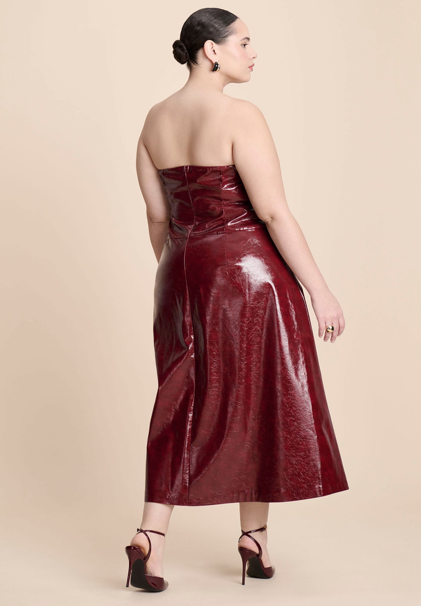 Textured Faux Leather Dress With Cup Detail image number 6