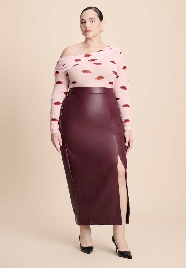 Lip Print Mesh Top image number 3