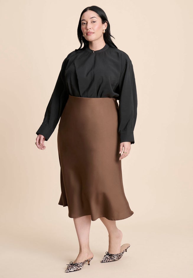 Neck Pleat Blouse image number 4