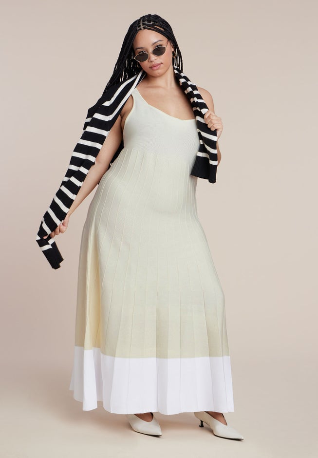 Contrast Hem Sweater Dress image number 3