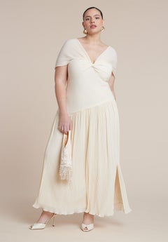 white bridal shower dress plus size Bridesmaid Dresses Plus Size What Does Bride Wear To Bridal Shower Demetrios Curvy Wedding Dresses Brides