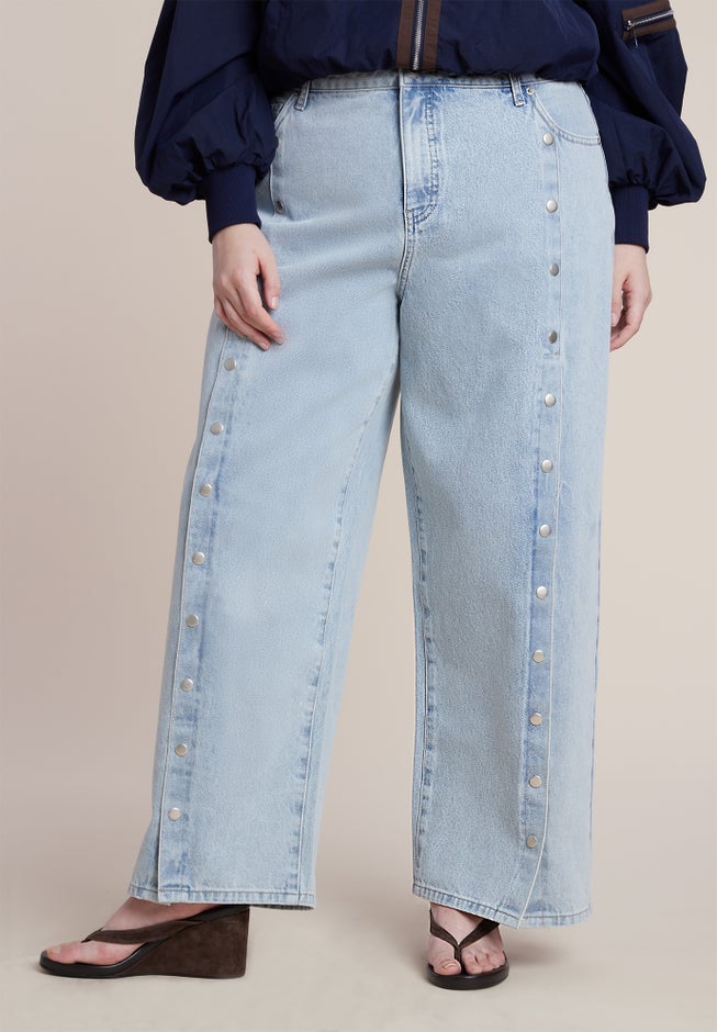 Snap Front Midrise Jean image number 1