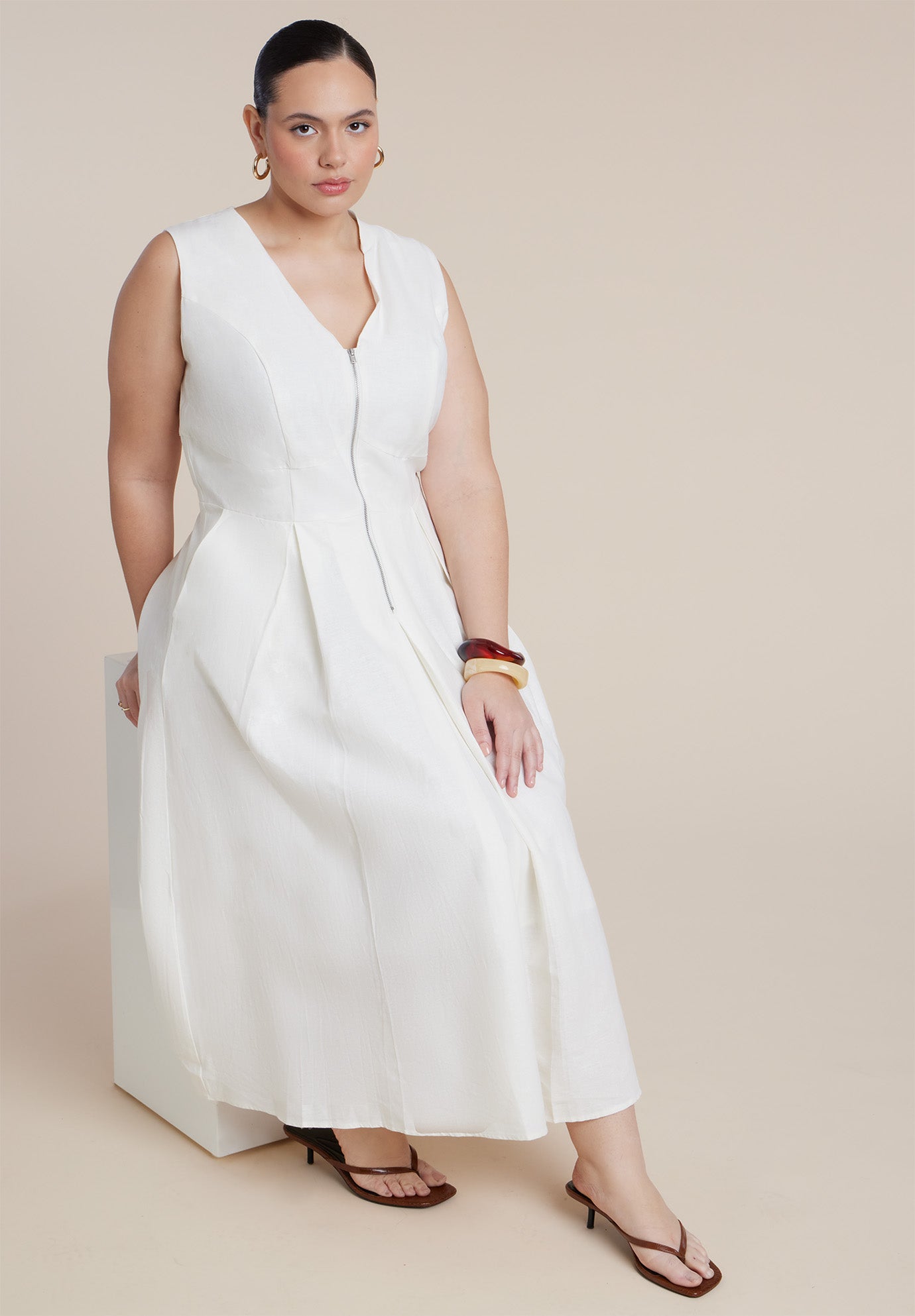 Zipper Detail Linen Maxi Dress image number 1