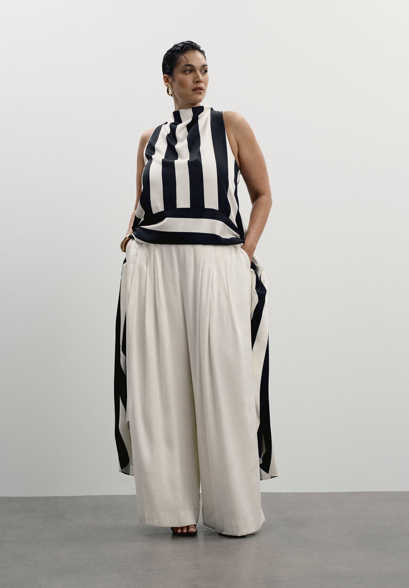 Pleated Wide-Leg Pant image number 0