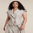 Short Sleeve Hourglass Blazer image number null