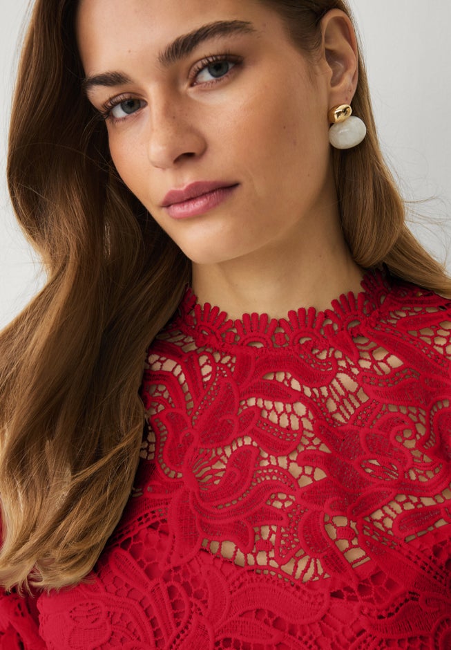 Three-Quarter Sleeve Lace Blouse image number 2