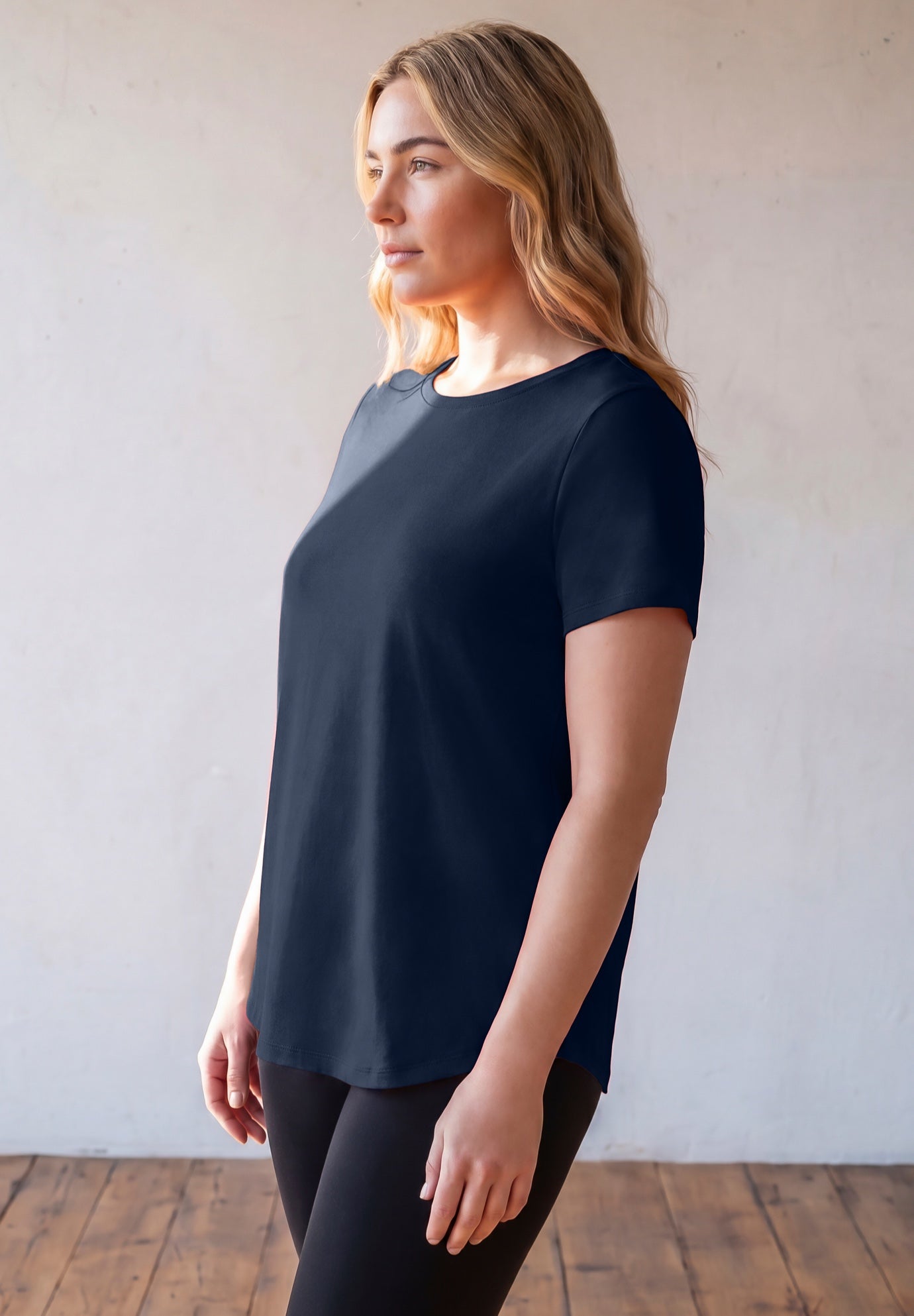 Signature Short Sleeve Tee image number 1