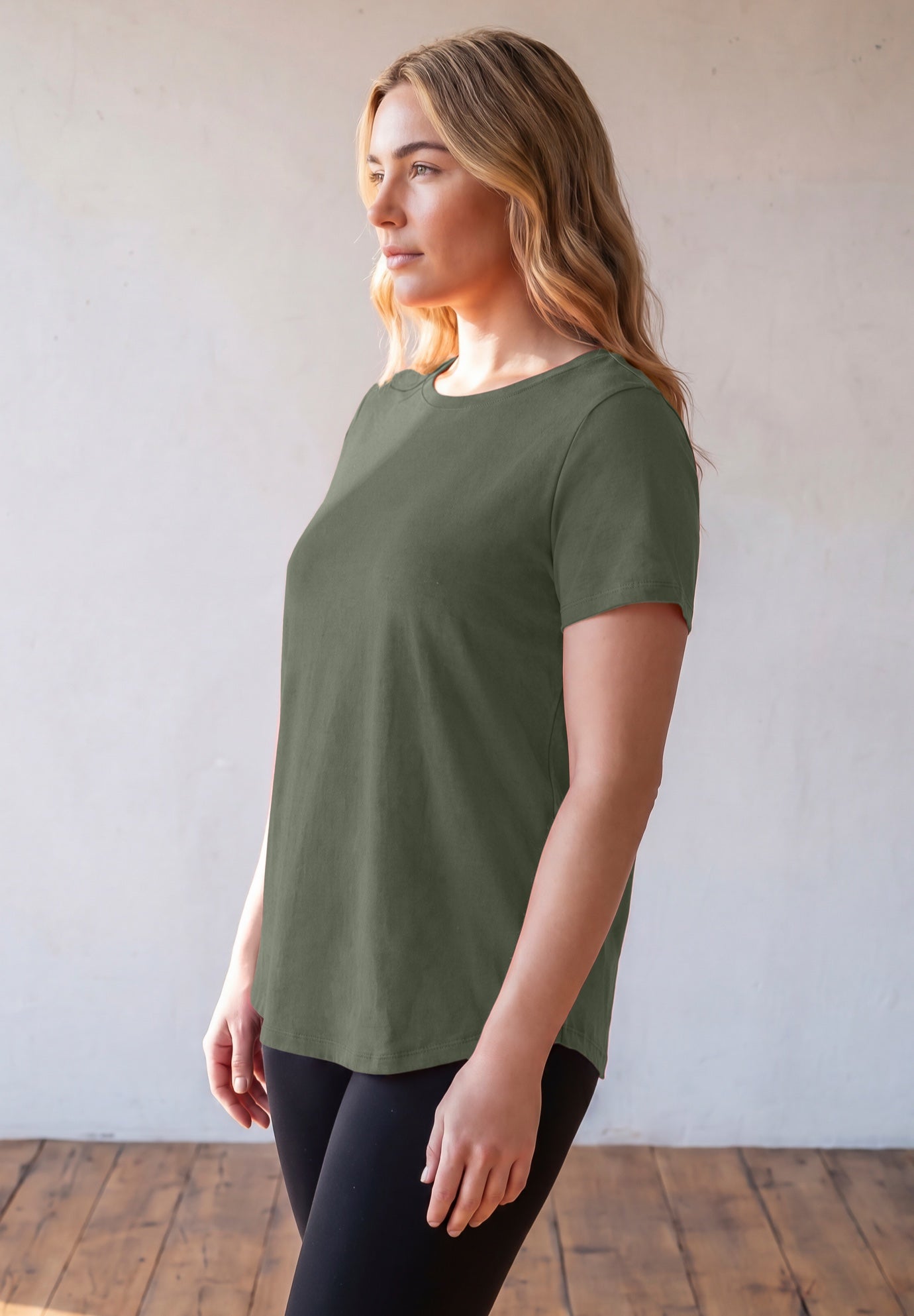 Signature Short Sleeve Tee image number 1