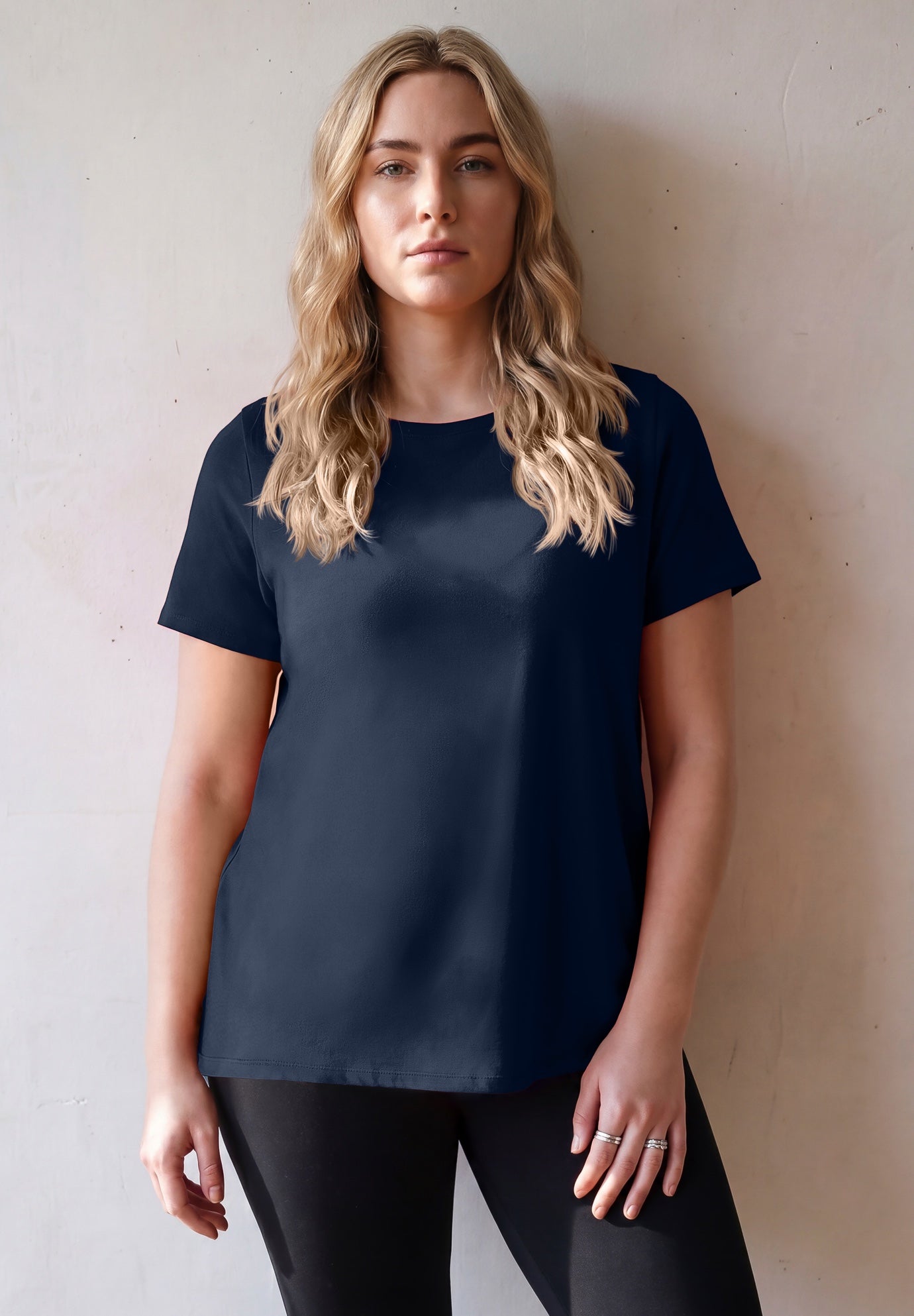 Signature Short Sleeve Tee image number 0