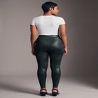 High Shine Legging image number null
