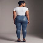 High Shine Legging image number null
