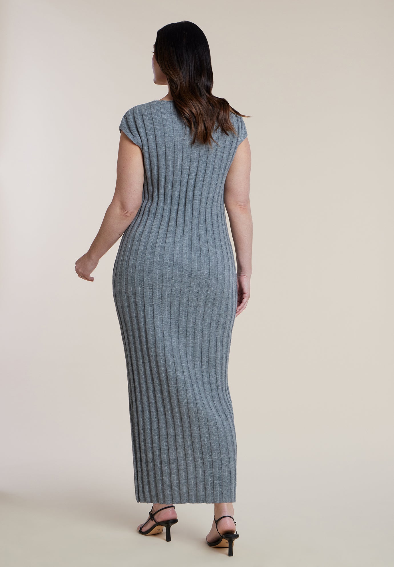 Short Sleeve Ribbed Sweater Maxi Dress image number 2