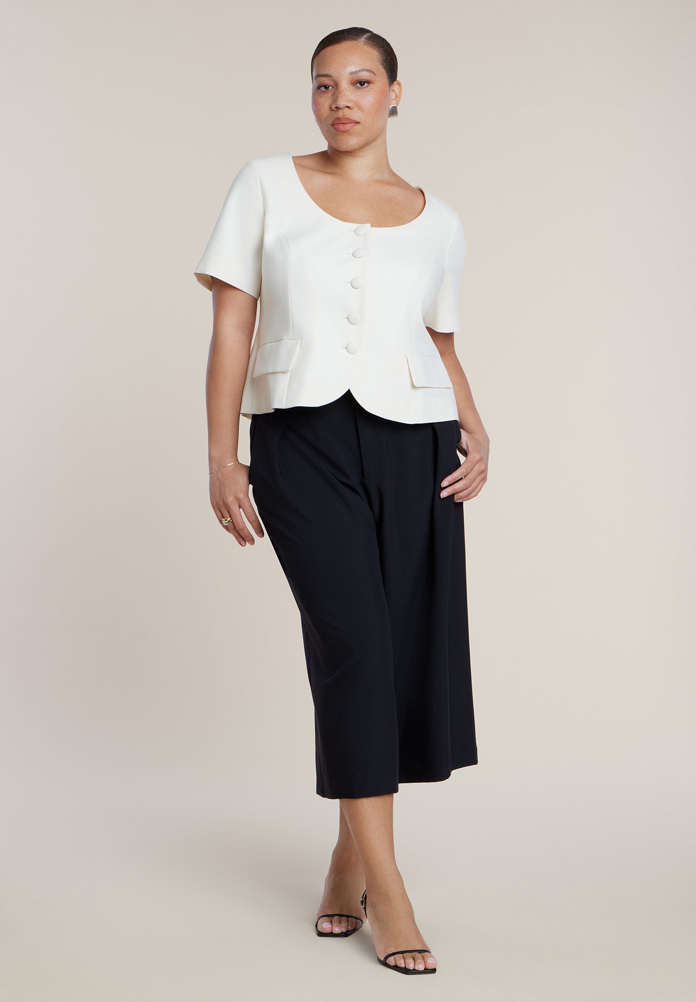 Cinched Waist Short Sleeve Blazer image number 2