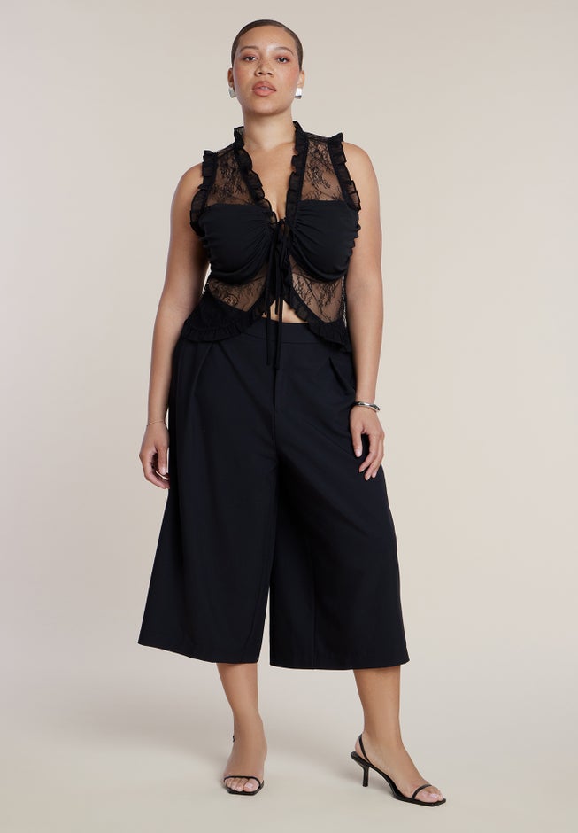 Ruffled Lace Top With Tie Detail image number 3