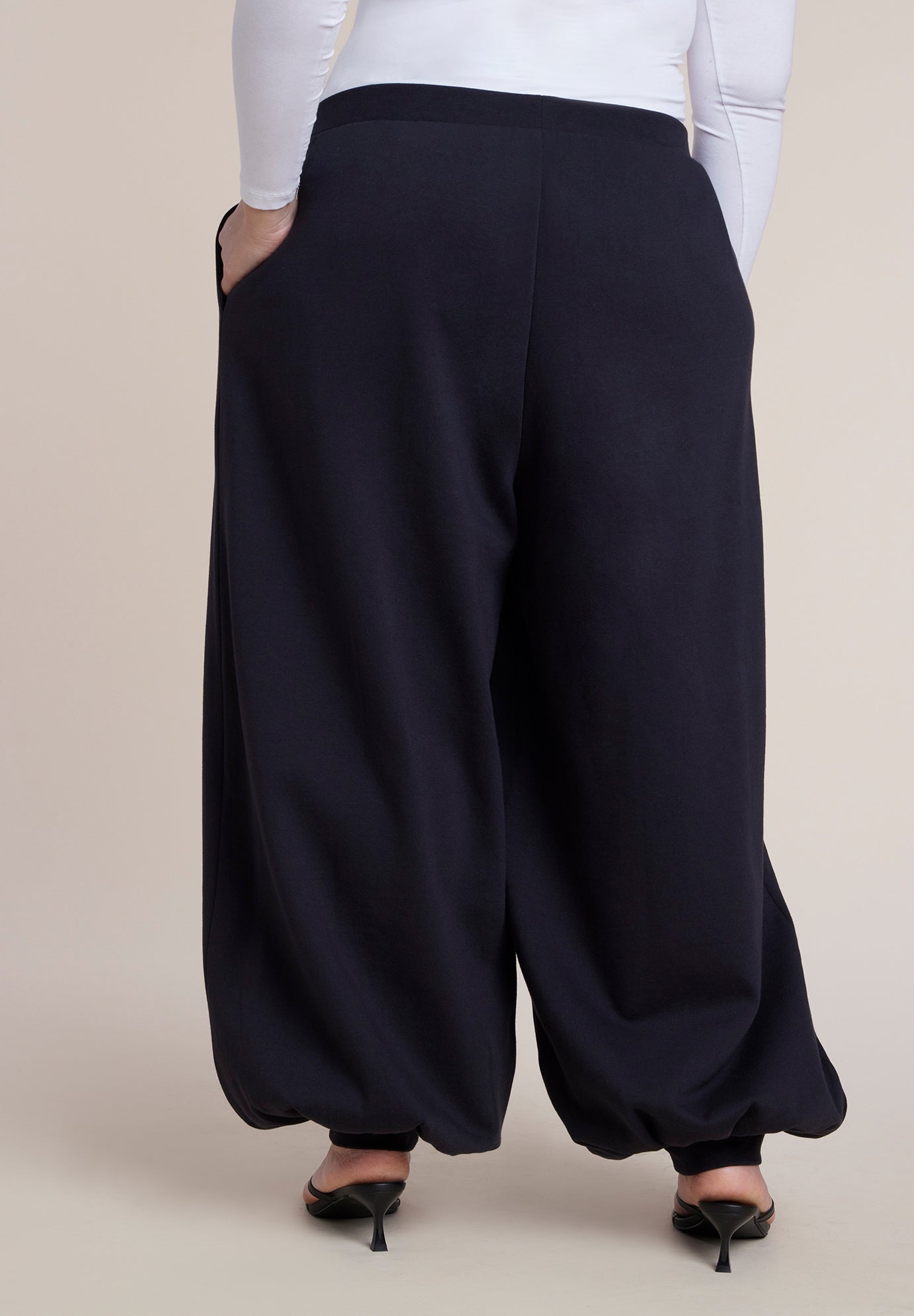 French Terry Pull-On Balloon Sweatpant image number 2