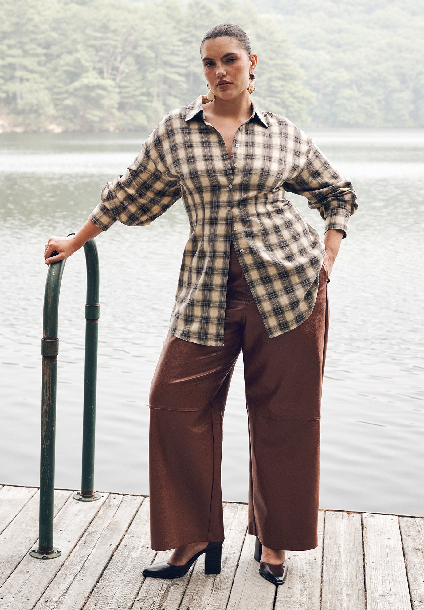 Cinched-Waist Plaid Flannel image number 4
