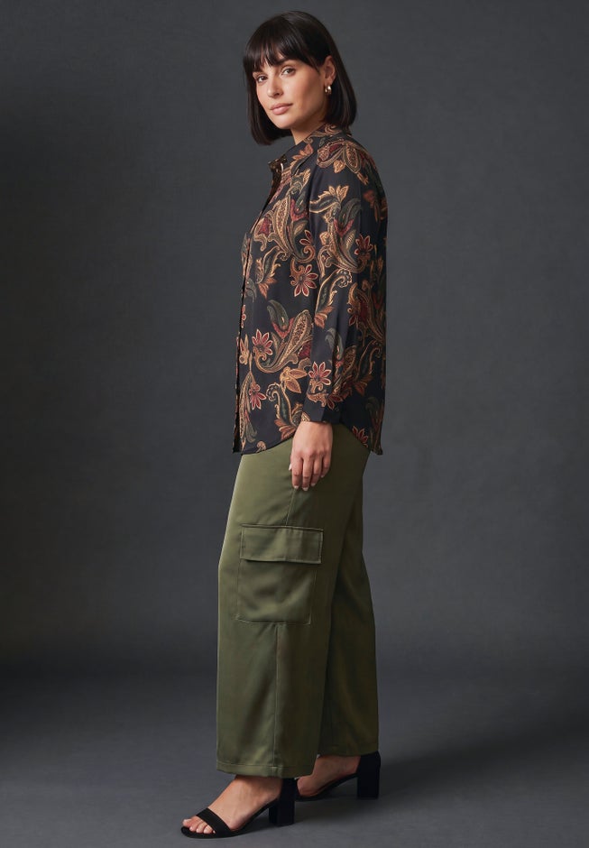 Cece Printed Button Up Blouse image number 2