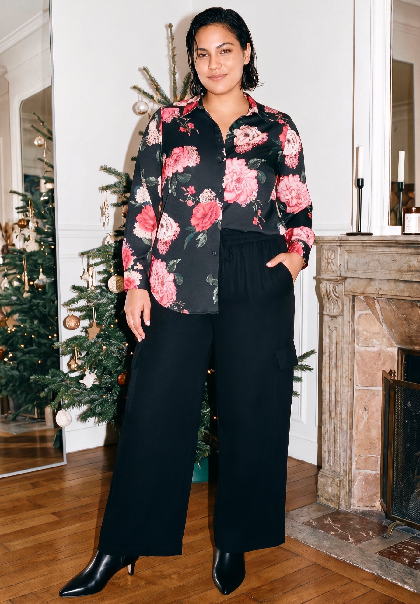 Cece Printed Button Up Blouse image number 0